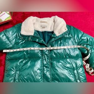 Koolaburra by UGG size medium puffy winter jacket